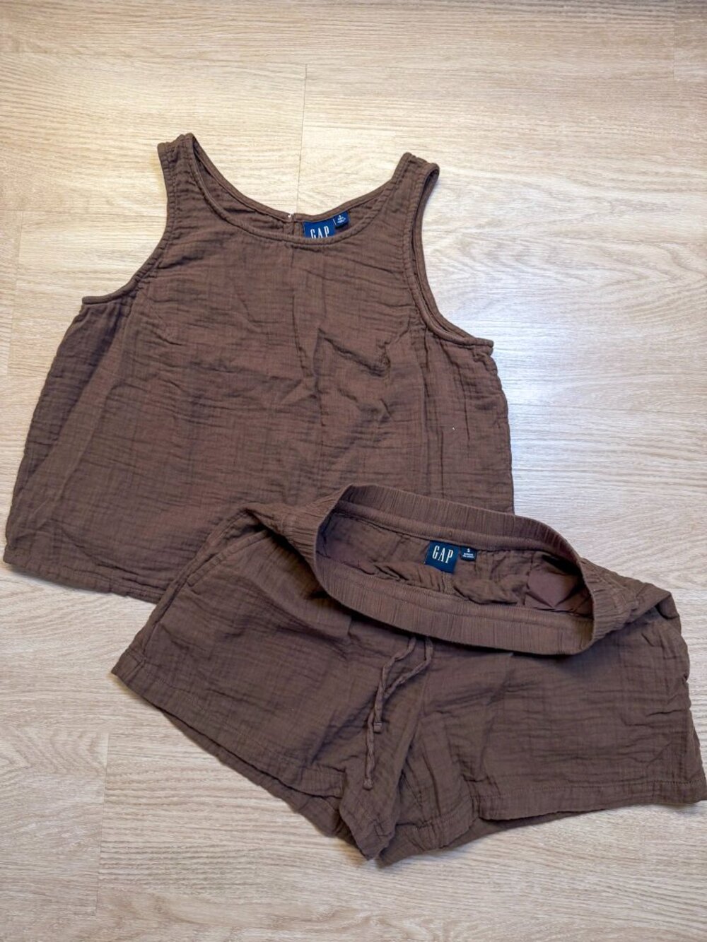 Gap Linen Set - Picture 2 of 3